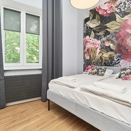 City Center Saint Anthony By Renters Apartment *